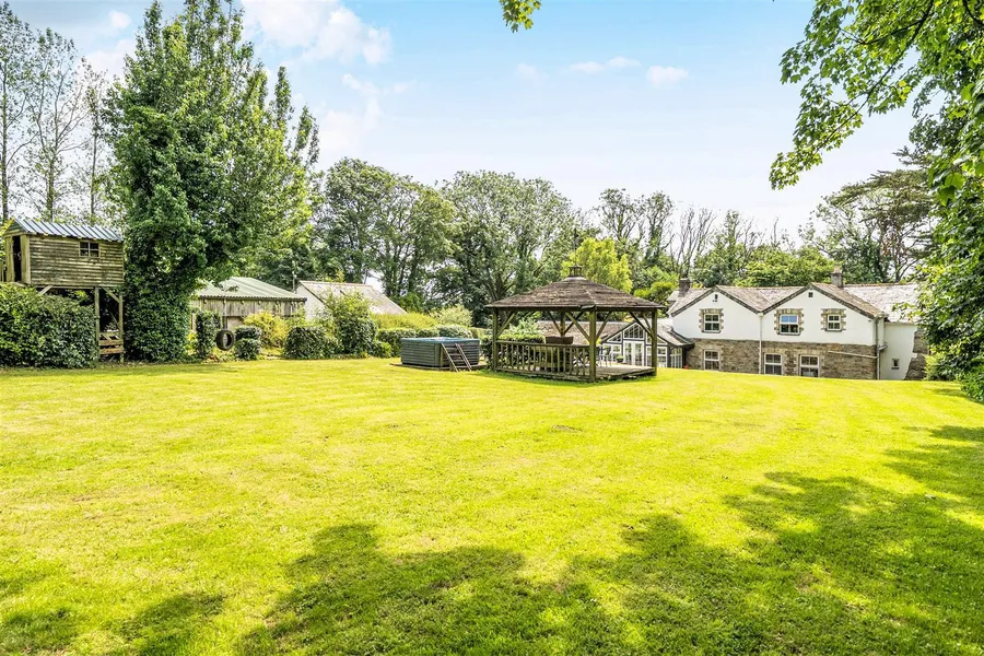 Property Image 39