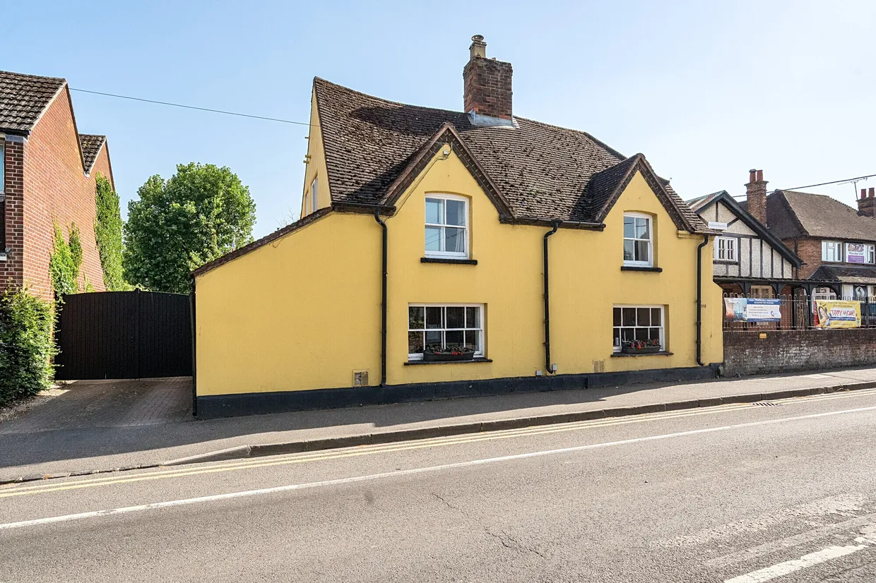 Chapel Street, Thatcham, RG18 photo 2