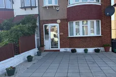 Hillcross Avenue, Morden