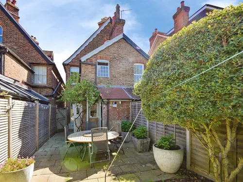 Rose Vale, Hoddesdonphoto