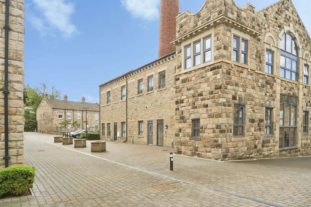 Dyehouse Walk, Yeadon, Leeds