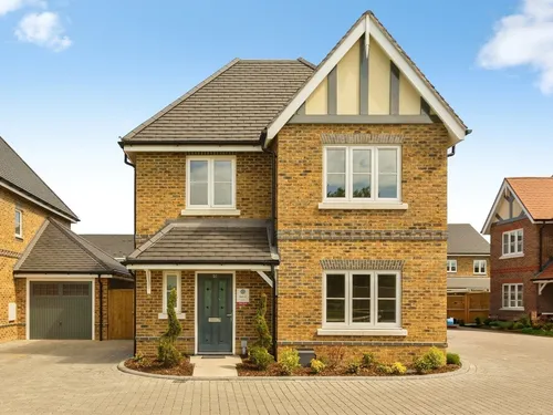 Little Green, Aston Clinton, Aylesburyphoto