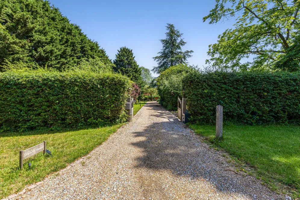 Brickendon Lane, Hertford, SG13 photo 16