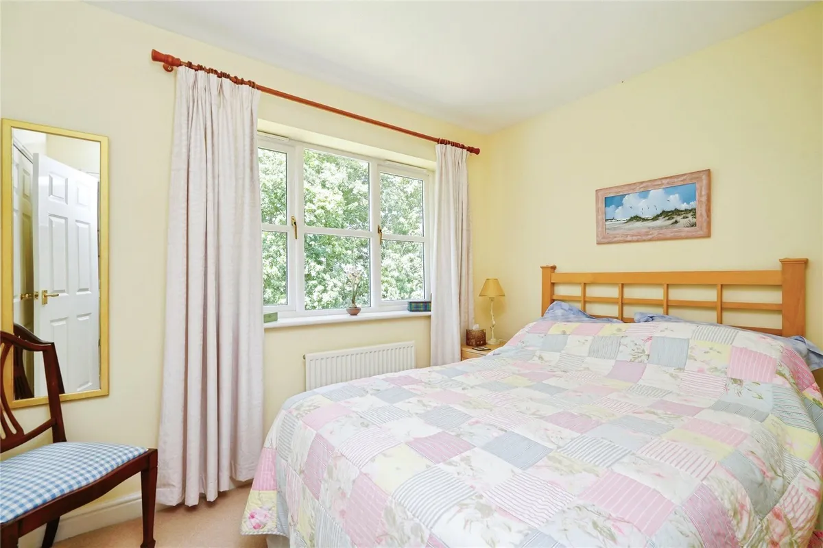 Hawthorn Drive, Bradwell Village, Burford, Oxfordshire, OX18
