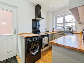 Snowdon Close, Lincoln thumb 2