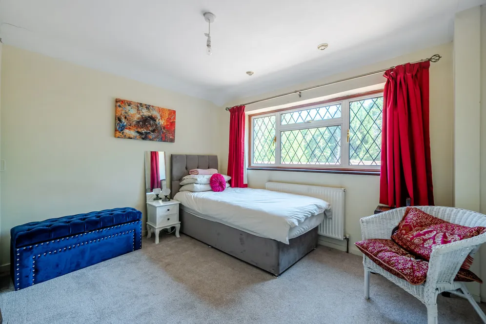 Burfield Road, Windsor, SL4 photo 13