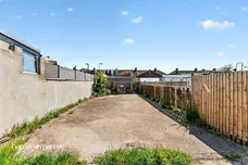 Manor Road, Mitcham