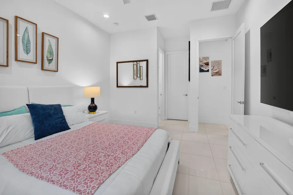 20056 Boca West Dr, Boca Raton, FL 33434