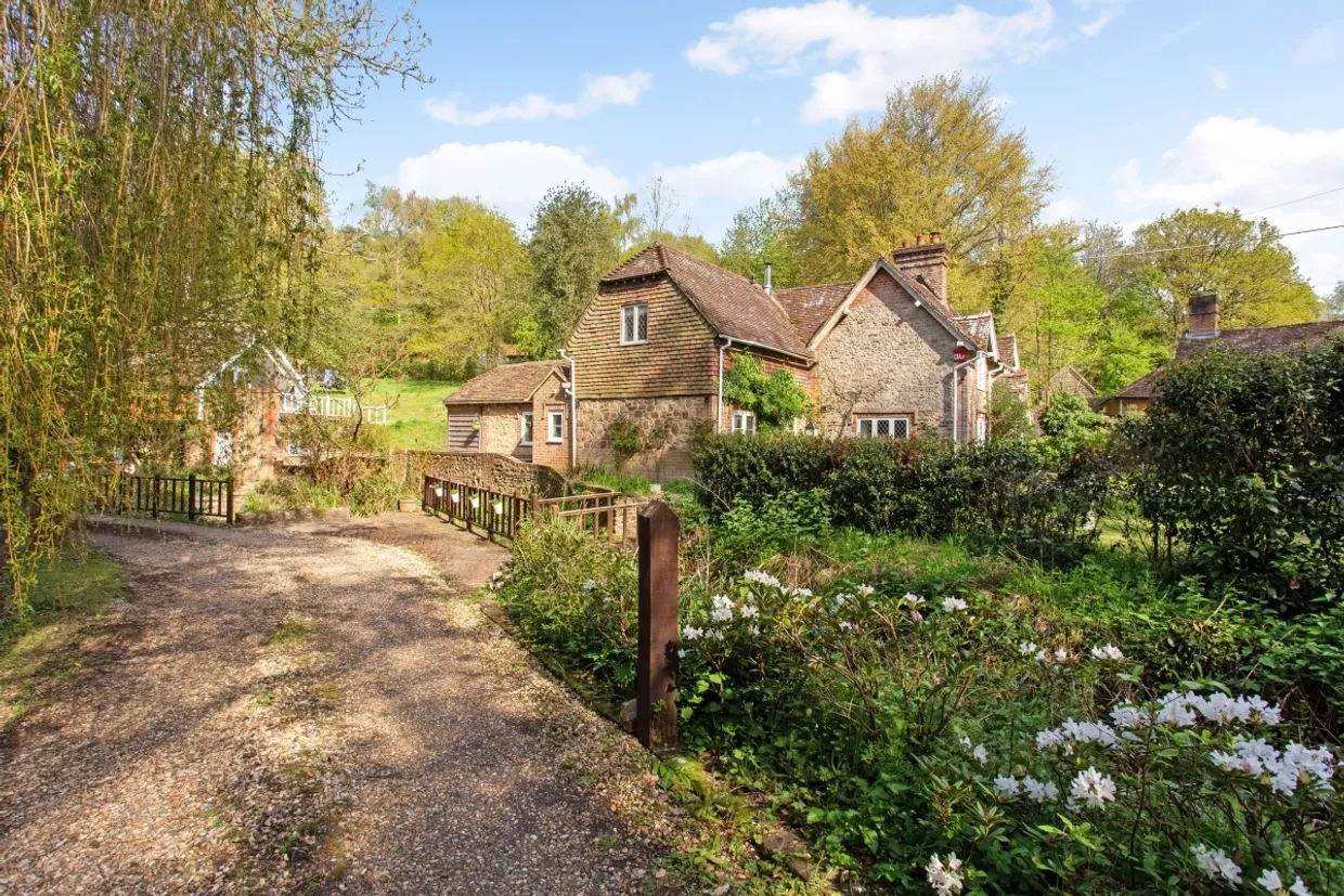 Dye House Road Thursley GU8 photo 14