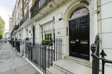 Brompton Square Knightsbridge SW3 photo 10