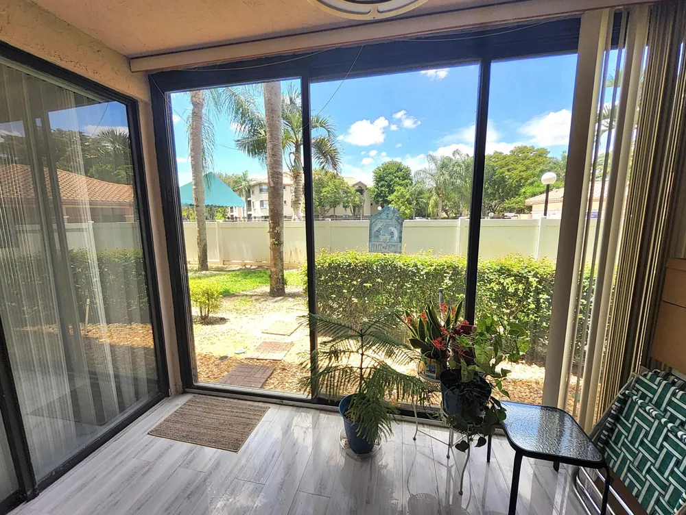 4300 NW 30th St, Coconut Creek, FL 33066