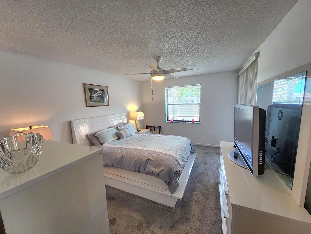 4300 NW 30th St, Coconut Creek, FL 33066