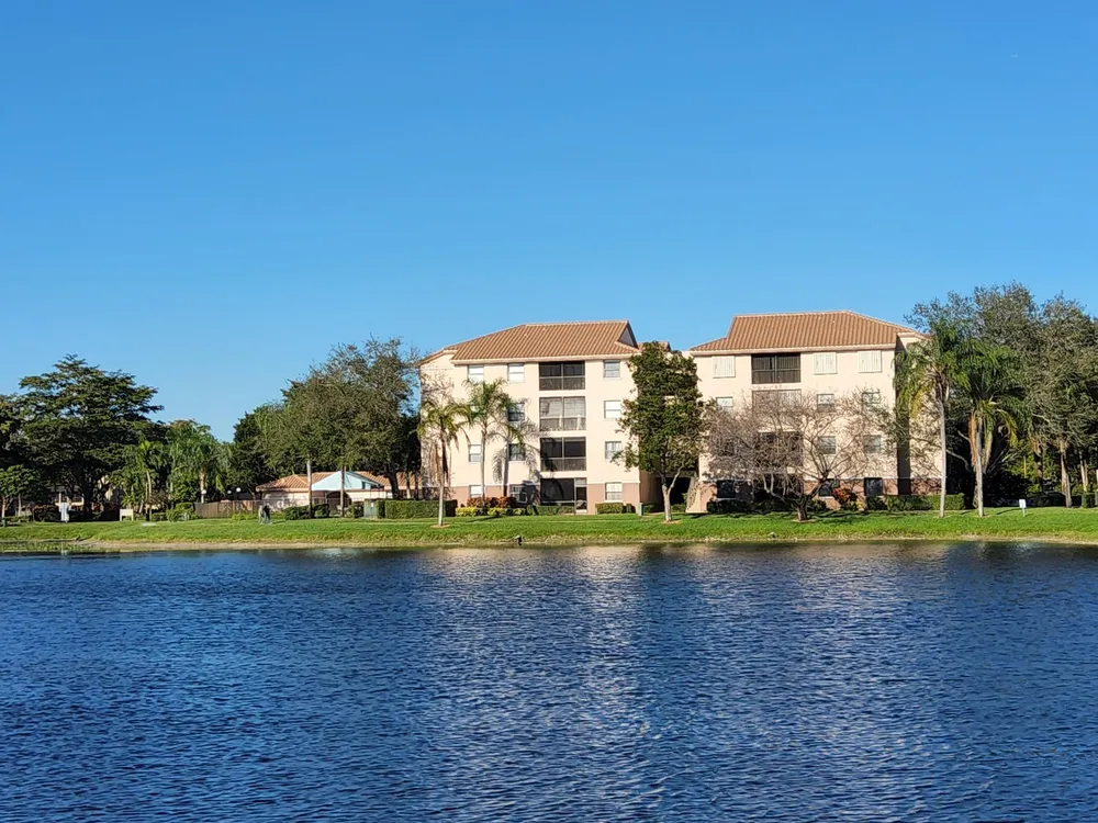4300 NW 30th St, Coconut Creek, FL 33066