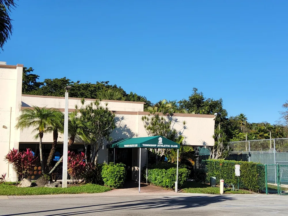 4300 NW 30th St, Coconut Creek, FL 33066