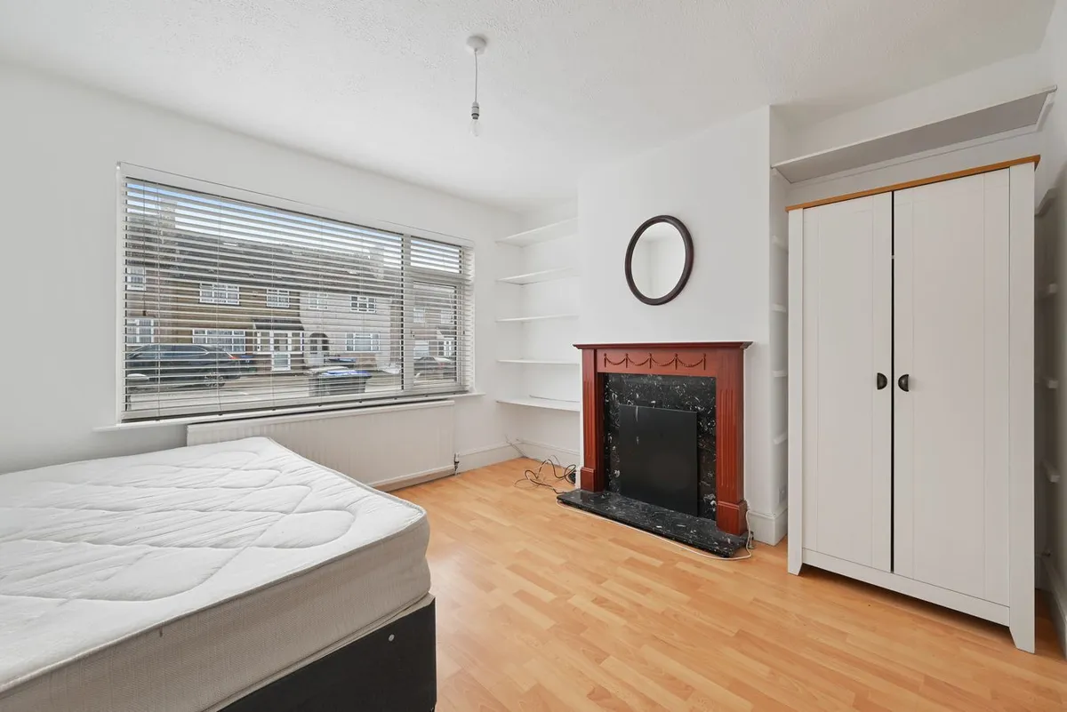 Ballards Road, London, NW2