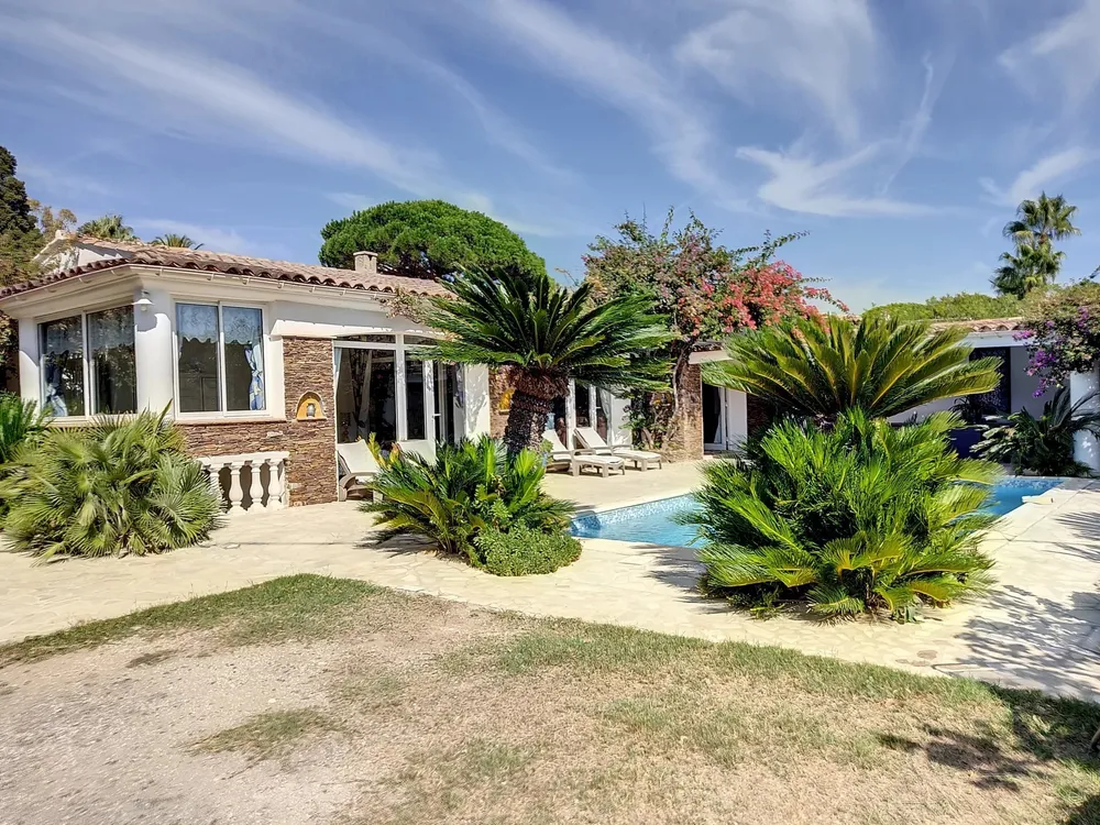 Sainte-Maxime, 83120, France