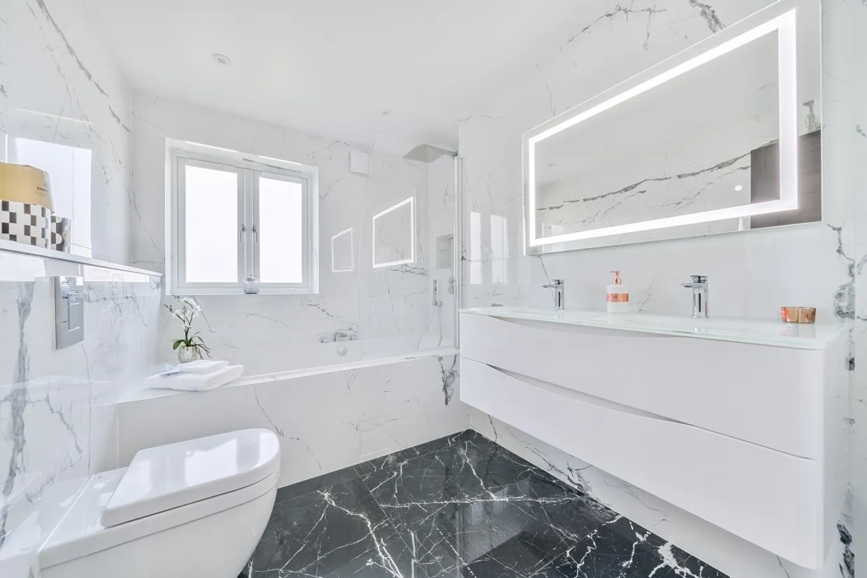 Oatlands Drive Weybridge KT13 photo 18