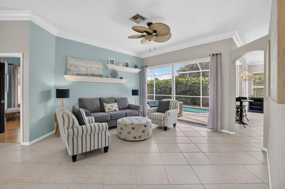 1365 E Barwick Ranch Circle, Delray Beach, FL 33445