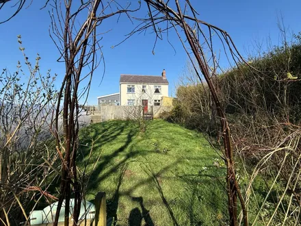 Brongest, Newcastle Emlyn, SA38