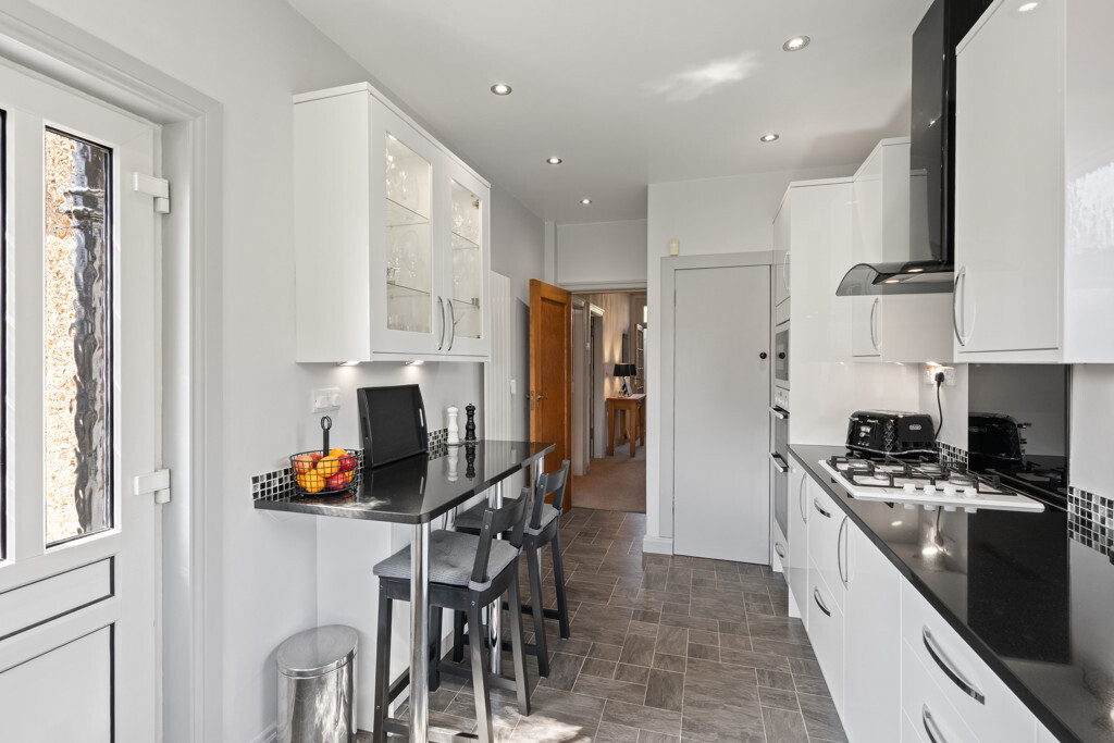 37 Morningside Grove, Morningside, Edinburgh, EH10 5PX Image 14