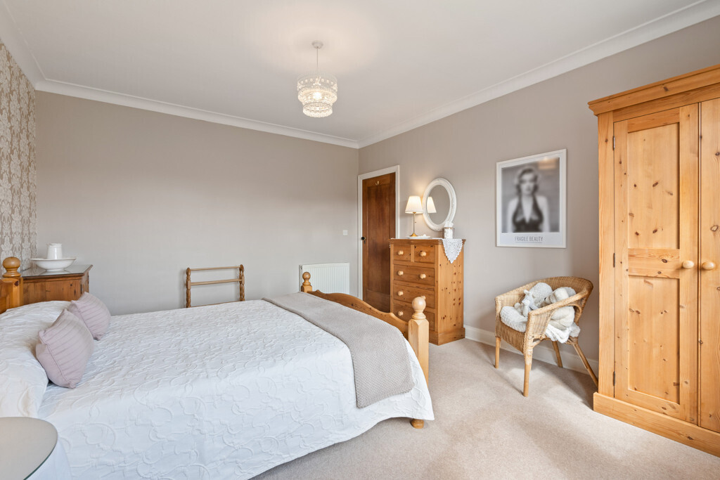 37 Morningside Grove, Morningside, Edinburgh, EH10 5PX Image 22