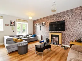 Gibbs Couch, Watford thumb 2