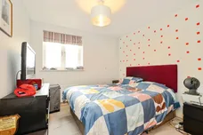 Gibbs Couch, Watford