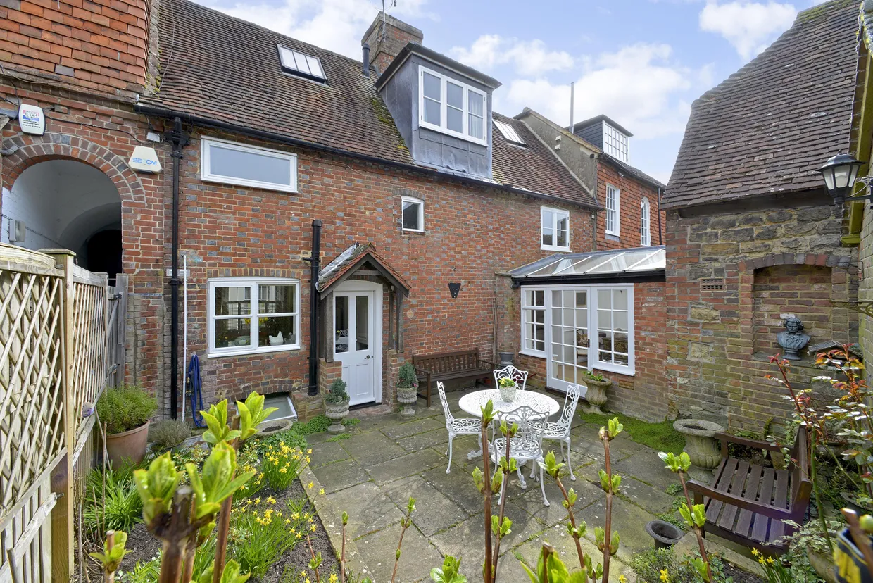 Lombard Street, Petworth, GU28 photo 2