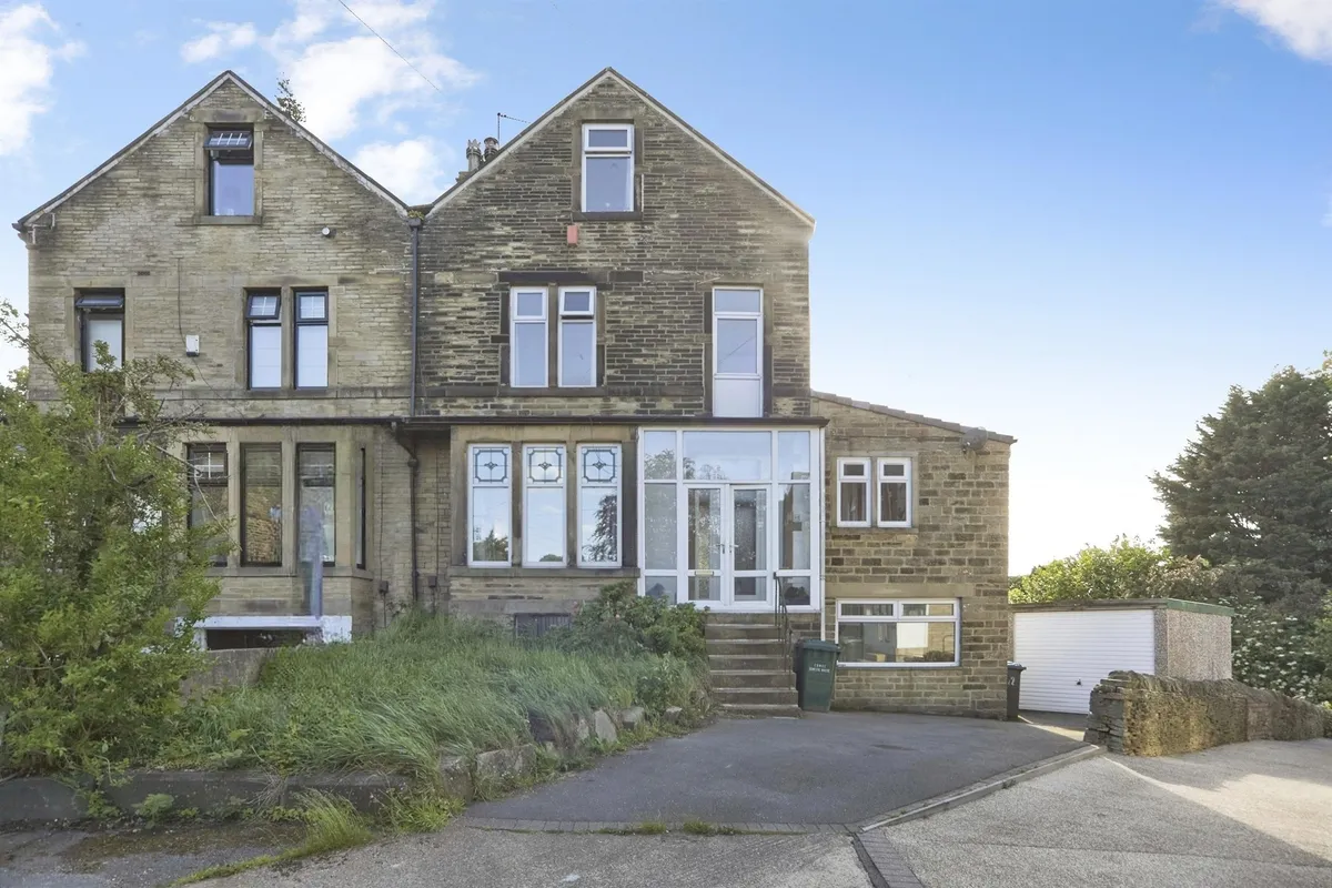 Toller Drive, BRADFORD