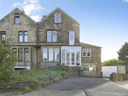Toller Drive, BRADFORDphoto