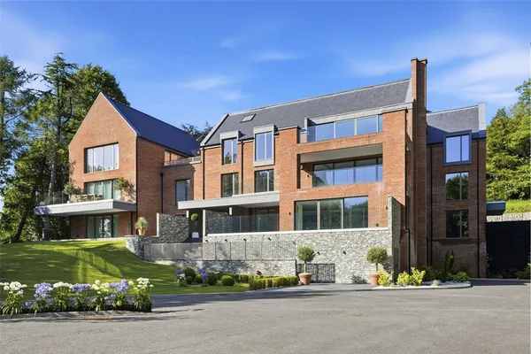 Macclesfield Road, Prestbury, SK10 photo 3