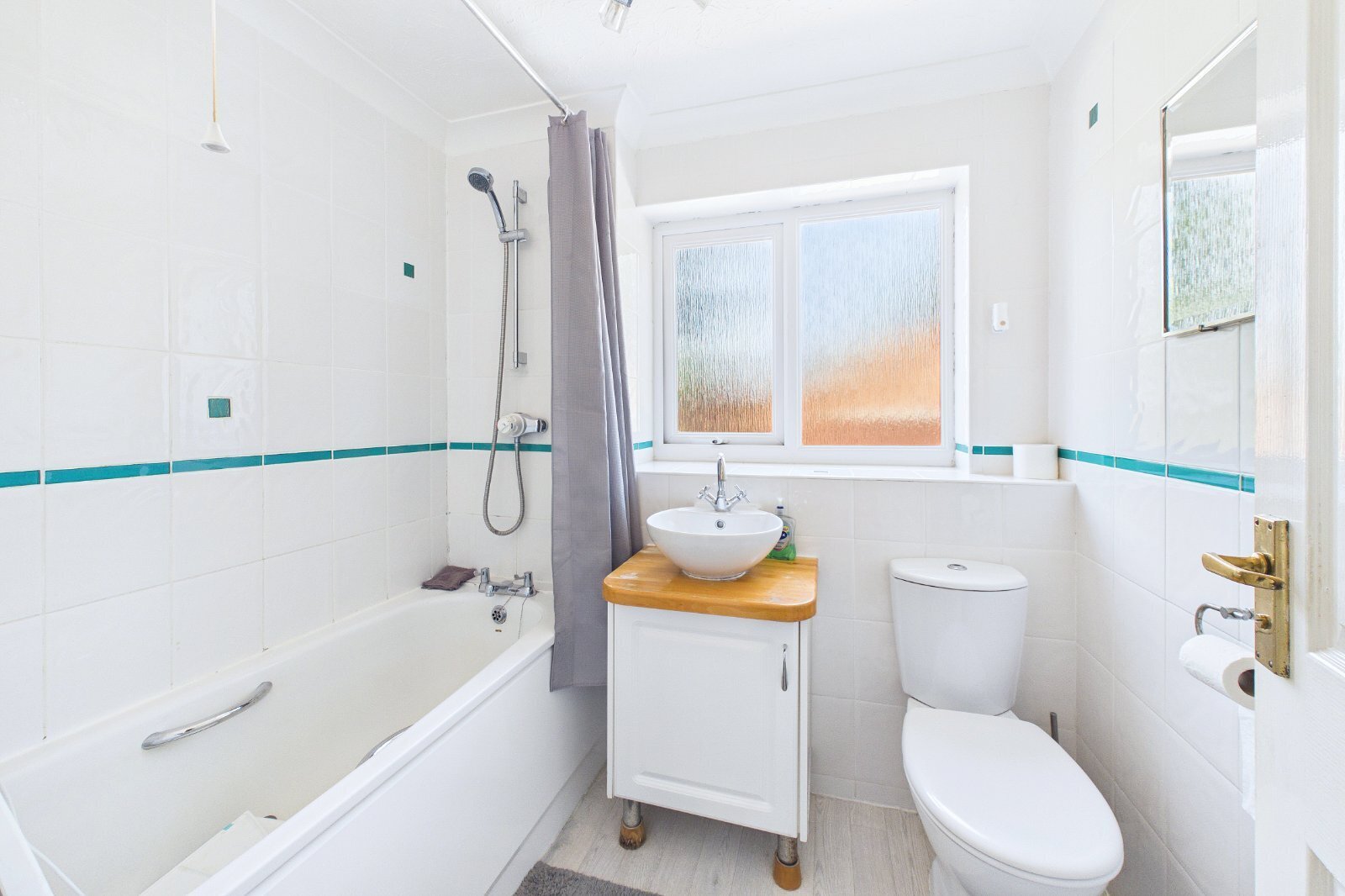 Primrose Gardens, Poole, Dorset, BH17 Image 16