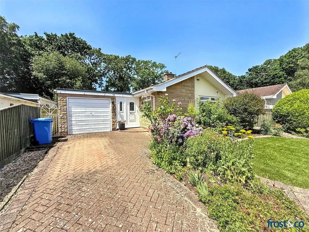 South Western Crescent, Whitecliff, Poole, Dorset, BH14