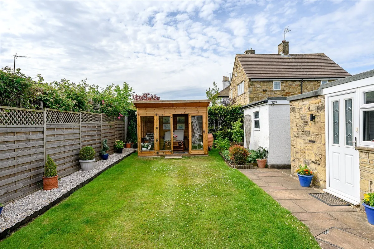 North Grove Road, Wetherby, LS22