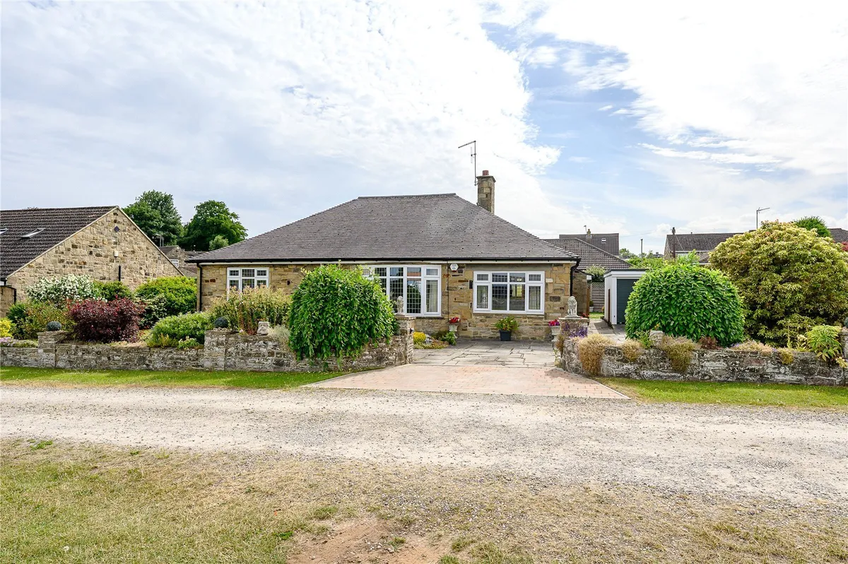 North Grove Road, Wetherby, LS22