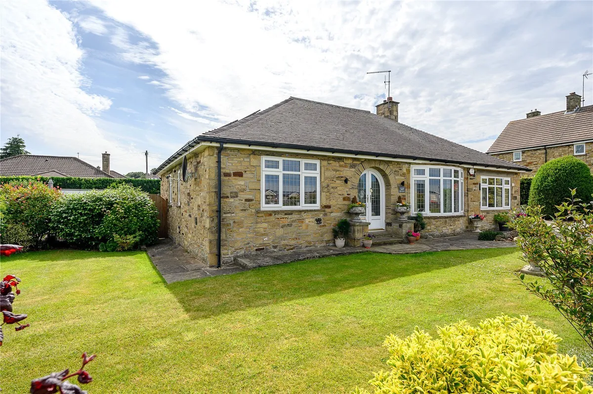 North Grove Road, Wetherby, LS22