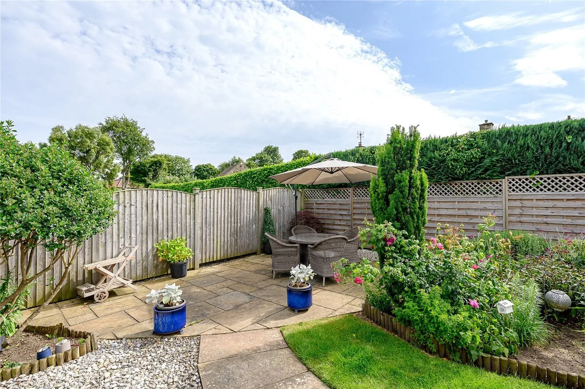 North Grove Road, Wetherby, LS22