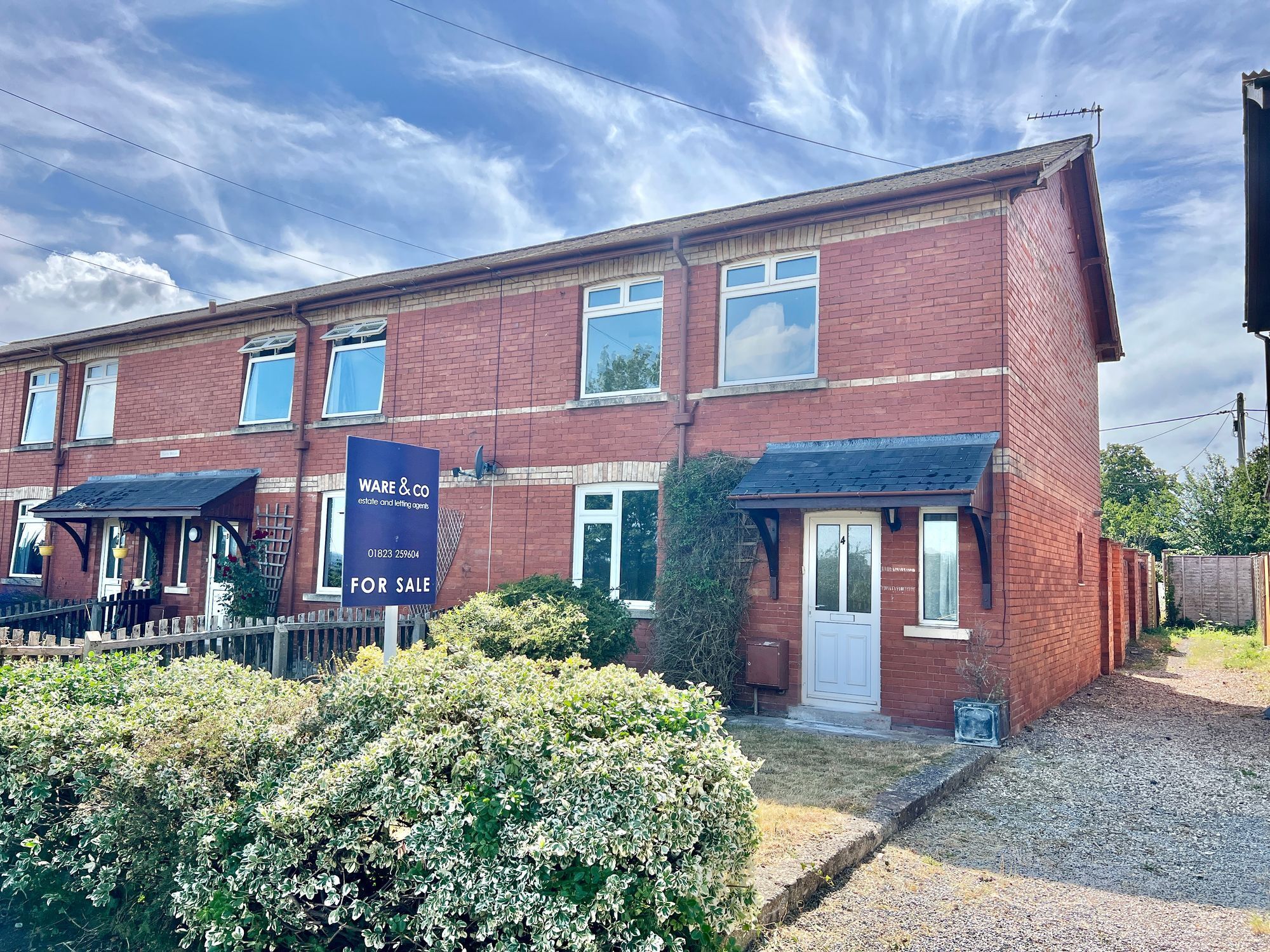 North Villas, Cotford St. Luke - NO onward chain! Image 1