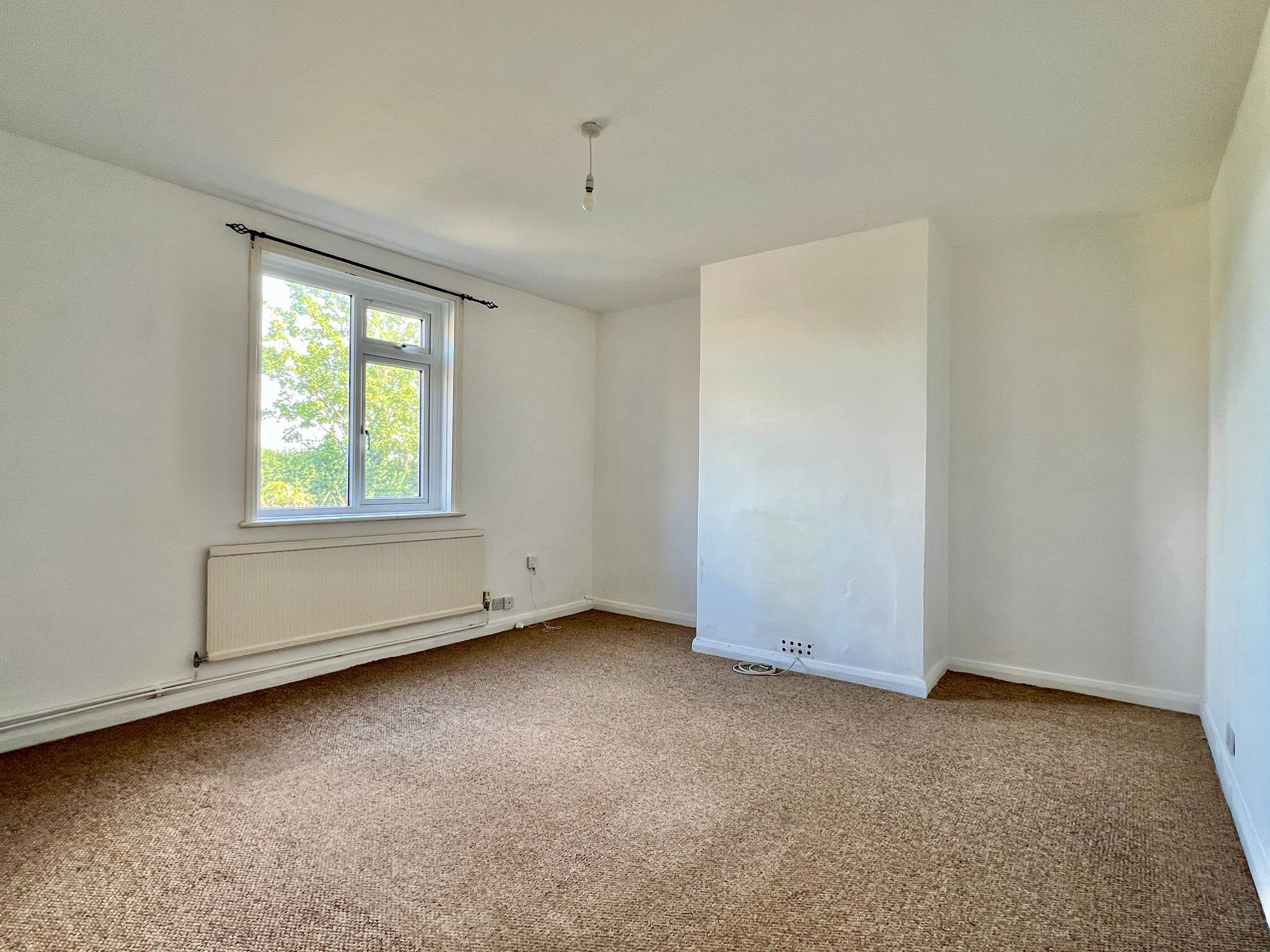 North Villas, Cotford St. Luke - NO onward chain! Image 3