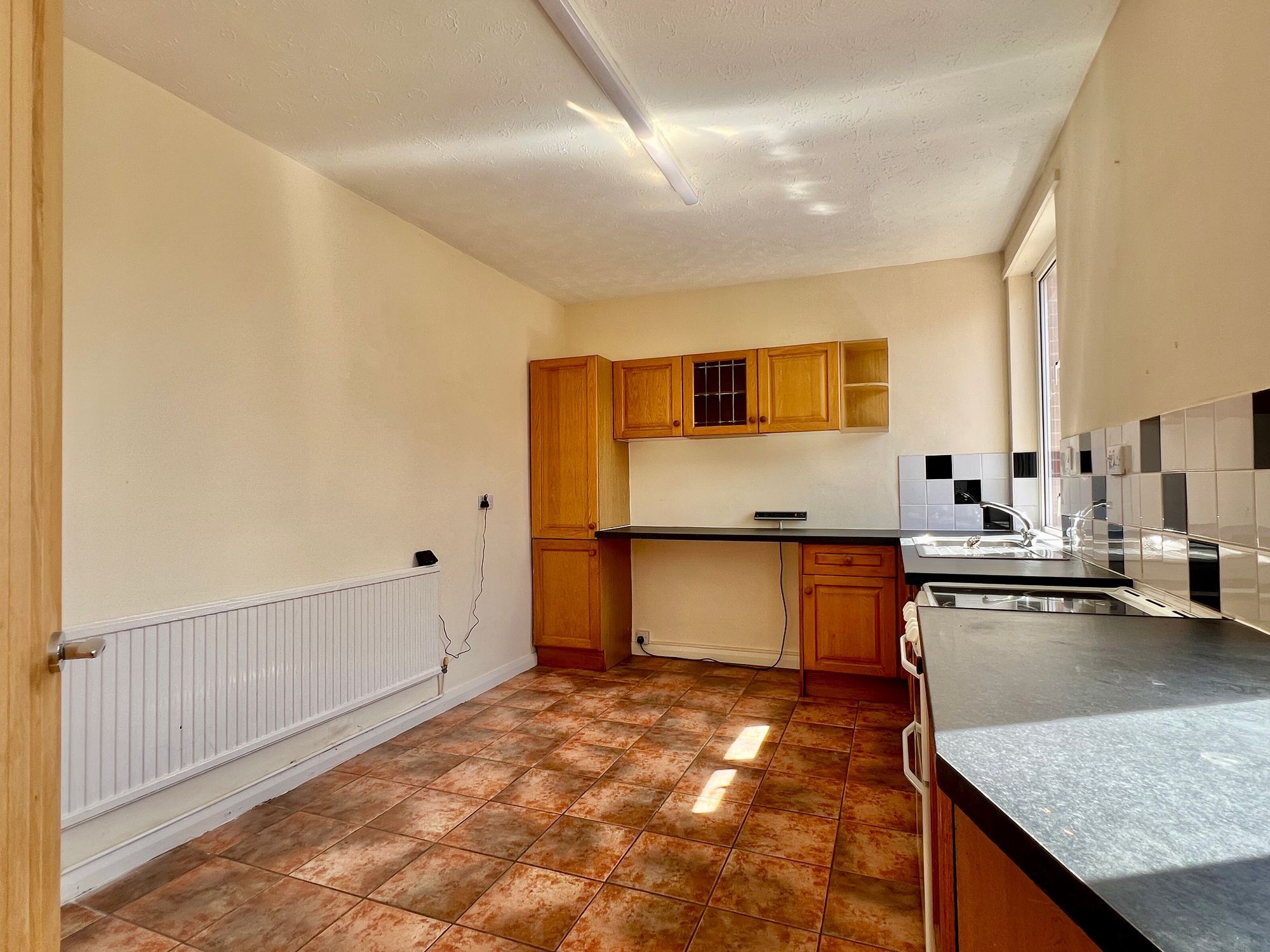 North Villas, Cotford St. Luke - NO onward chain! Image 6