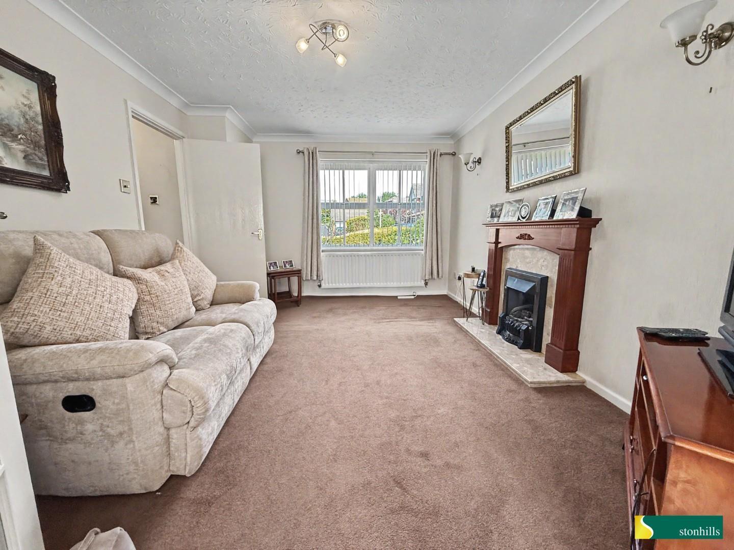 Cottesbrooke Gardens, East Hunsbury, Northampton Image 3