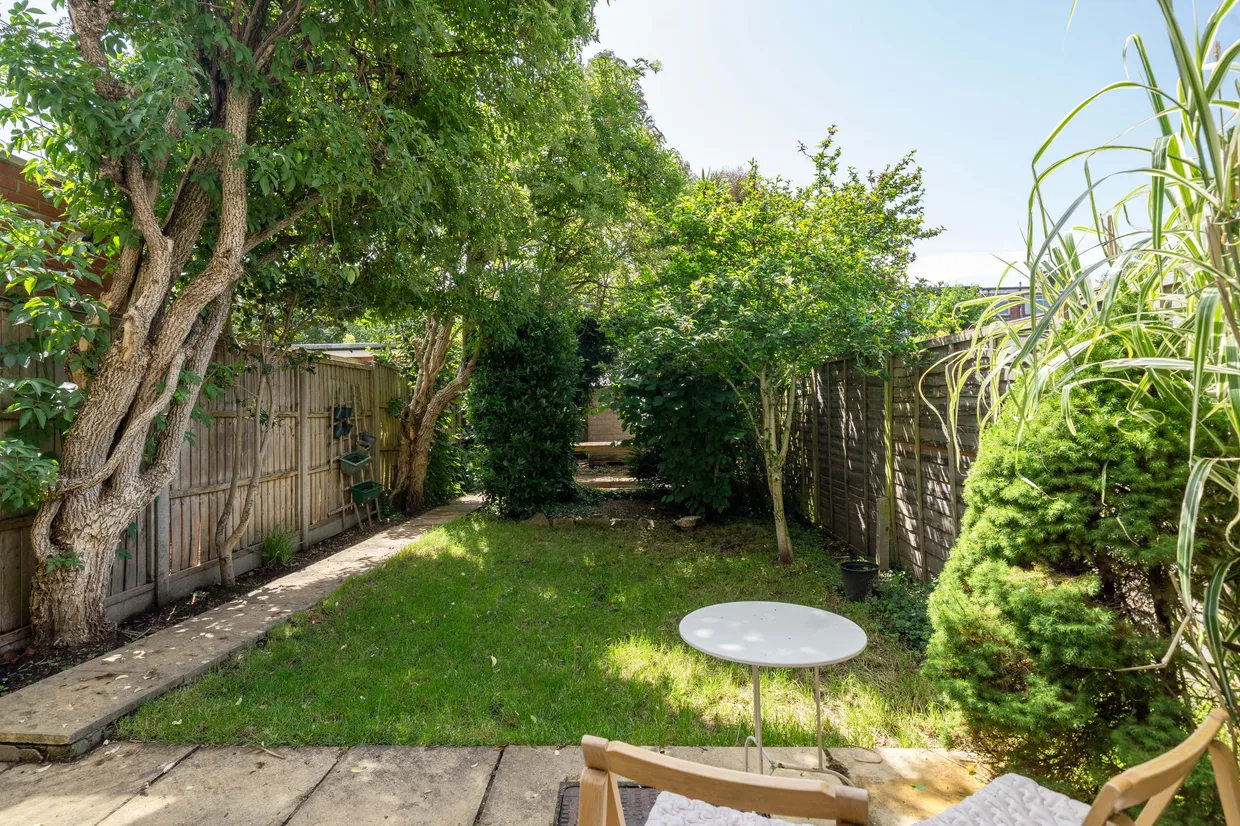 Whitmore Gardens, LONDON, NW10 photo 26