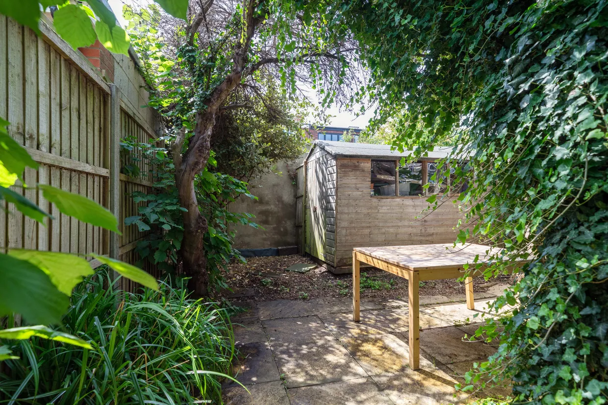 Whitmore Gardens, LONDON, NW10 photo 31