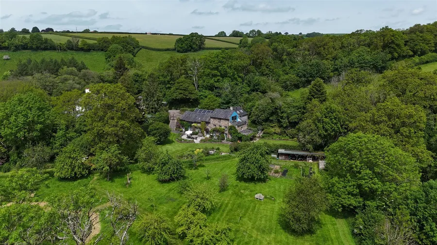 Property Image 12