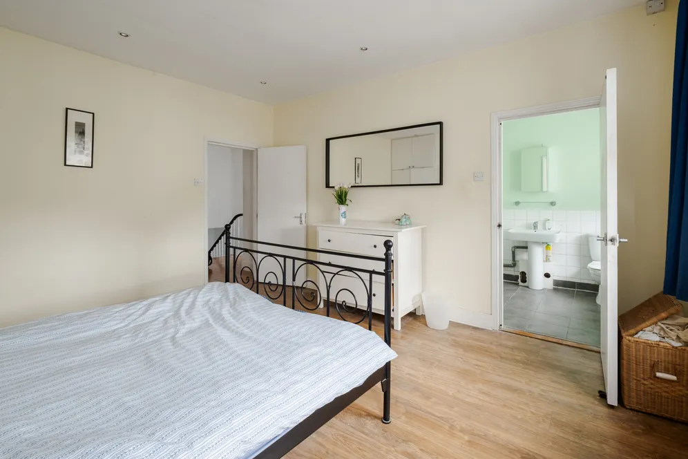 Penn Road, London, N7 photo 13