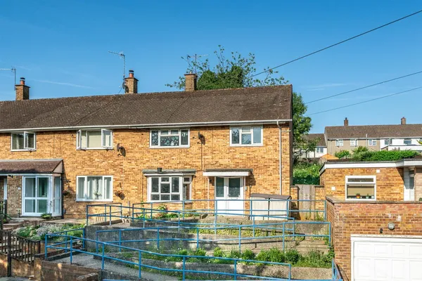 Merrow Drive, Hemel Hempstead, Hertfordshire, HP1 2LZ