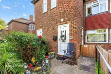 Barnscroft, London