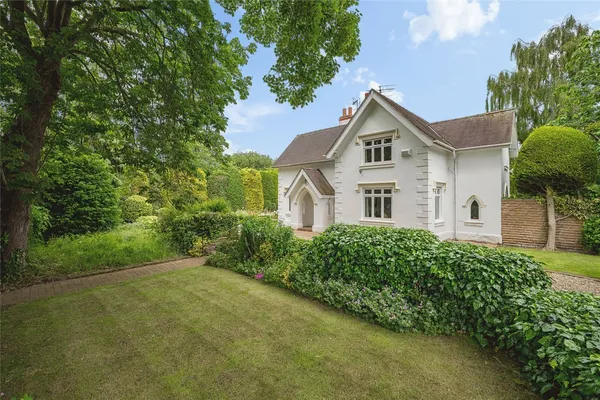 Wealstone Lane, Upton, CH2 photo 24