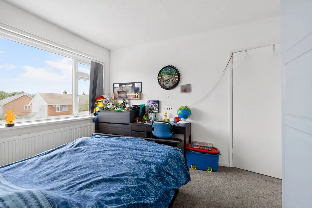 Property carousel item 11