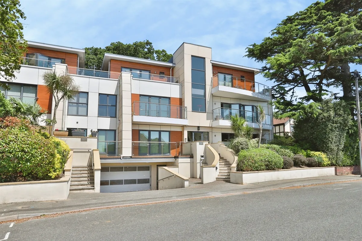 Glenair Road, Poole